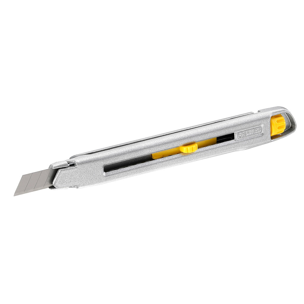 Cumpara acum Cutter interlock metalic, 135mm + o lama segmentata 9mm, Stanley de la Mesterul Minune