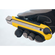 Stanley 0-10-425, Cutter cu blocarea lamei prin roata, DynaGrip, 180mm + o lama segmentata 25mm