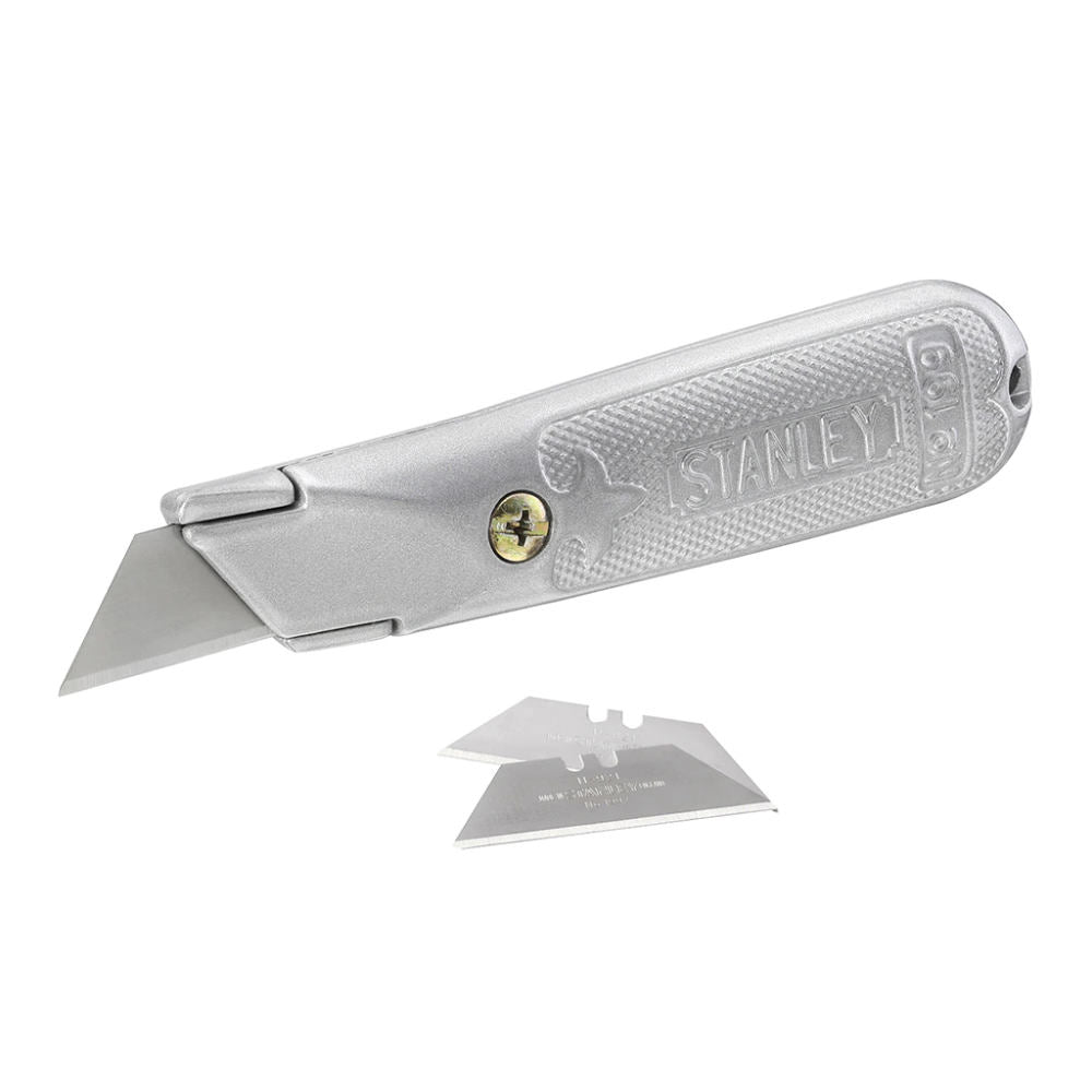 Cumpara acum Cutter metalic 199E cu lama fixa, 140mm + 3 lame trapezoidale 62mm de la Mesterul Minune