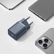 Cumpara acum Baseus Super Si Quick Charger 1C 20W cu cablu USB-C la Lightning 1m (albastru) de la Mesterul Minune