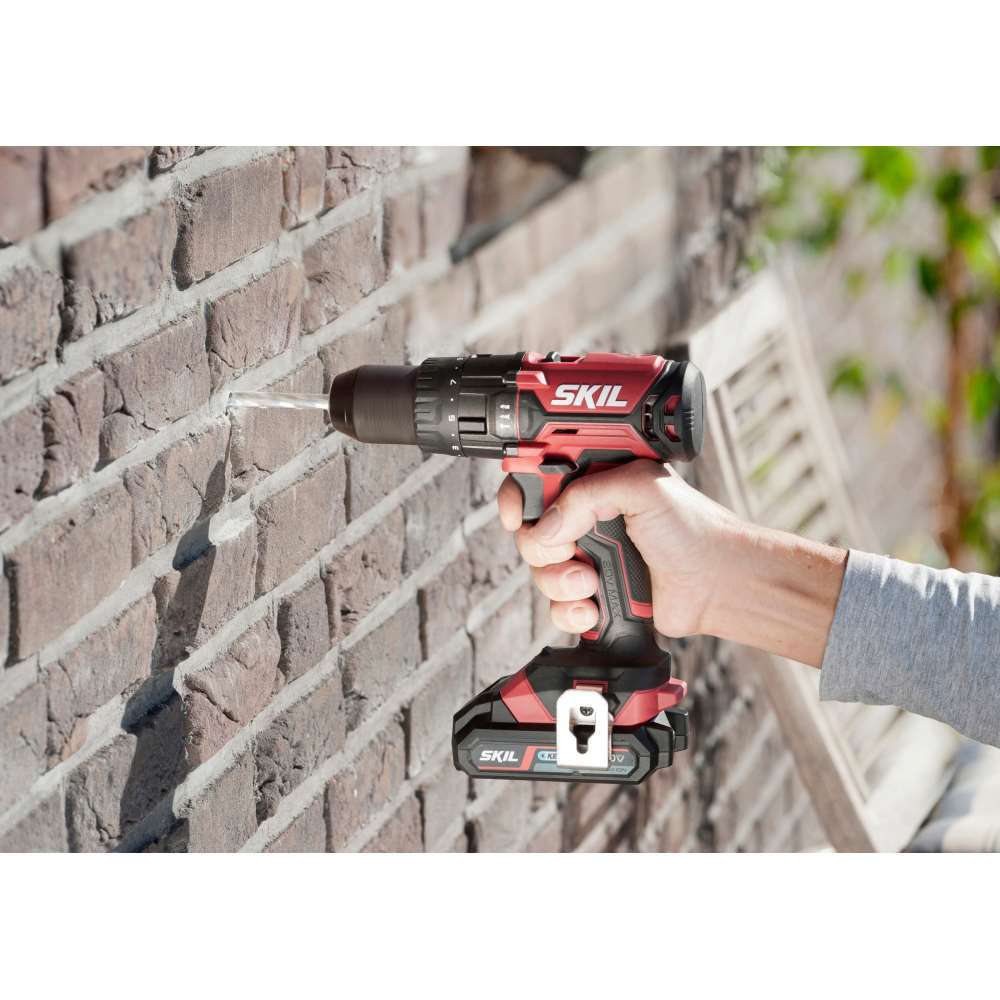 SKIL 3020 HD Masina de gaurit cu percutie 0-420/0-1450 rpm, Accu, incarcator si geanta
