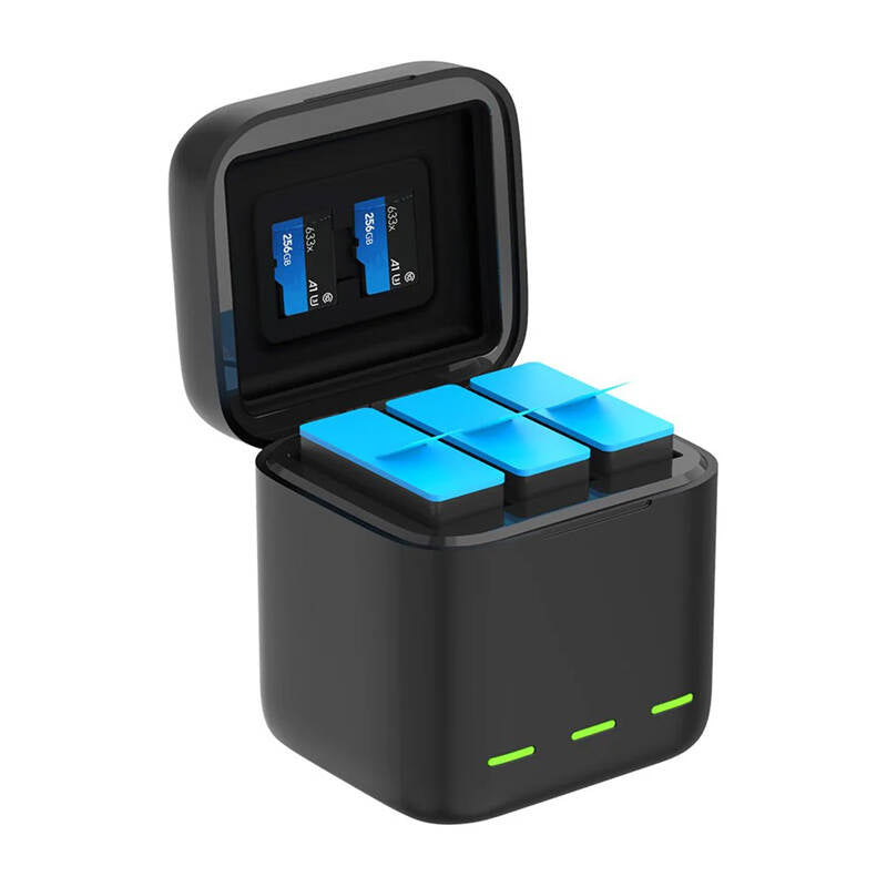 Cumpara acum Telesin încărcător cu trei canale + 3 baterii TELESIN pentru GoPro Hero 9 / 10 / 11 / 12 de la Mesterul Minune