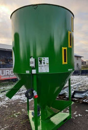Amestecator furaje 750 kg, volum 1310 l, M-ROL, Polonia