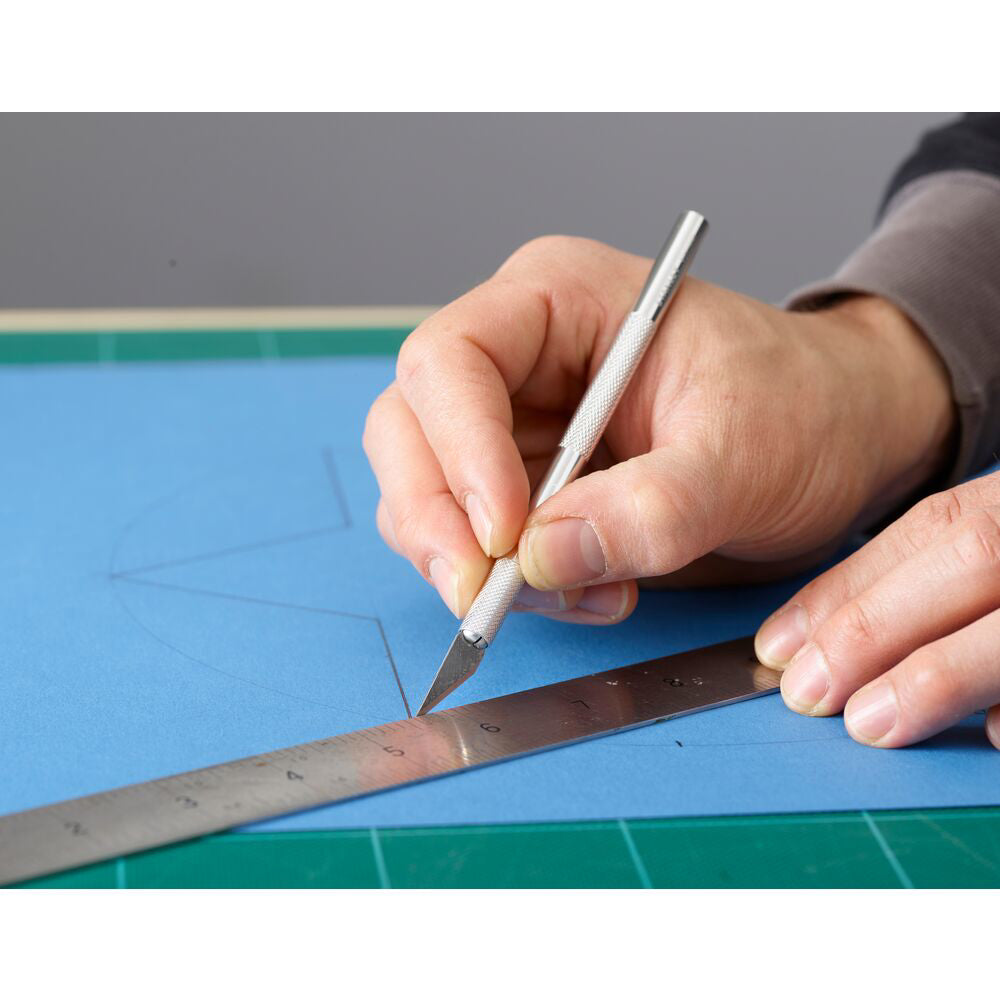 Stanley 0-10-401, Cutit de precizie, maner rotund pentru o buna aderenta, 132mm + o lama