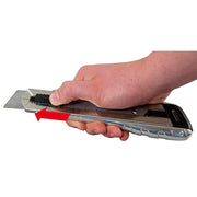 Stanley 0-10-820, Cutter FatMax cu blocare prin glisare, 210mm + 4 lame segmentate 25mm