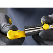Stanley 0-10-409, Cutter cu blocarea lamei prin roata, DynaGrip, 135mm + o lama segmentata 9mm