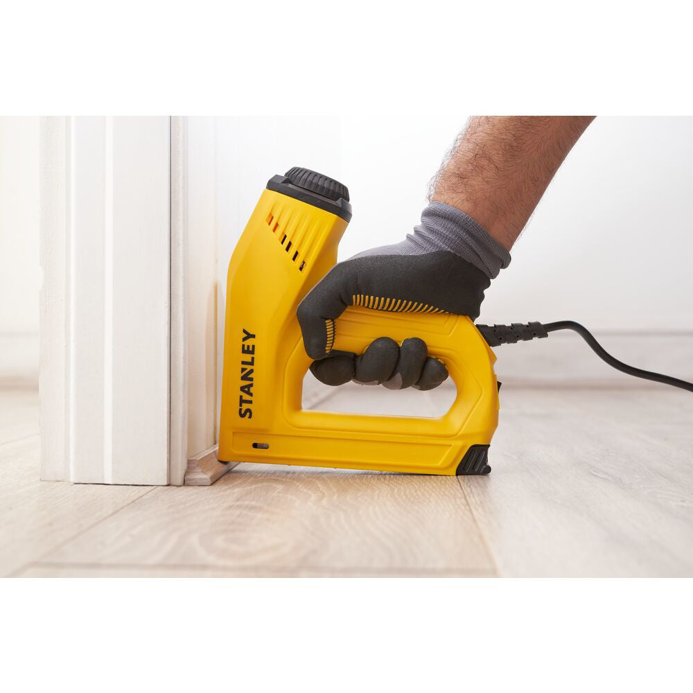 Stanley 6-TRE550, Capsator/ciocan electric profesional TRE550, functional cu capse tip G, 6-14mm si cuie tip J, 12-15mm, blister