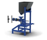 Extruder EGK-100 la priza de putere a tractorului PTO