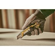 Stanley FMHT10592-0, Cutter Snap-Off FatMax cu blocare prin roata, 170mm, + o lama segmentata 18mm