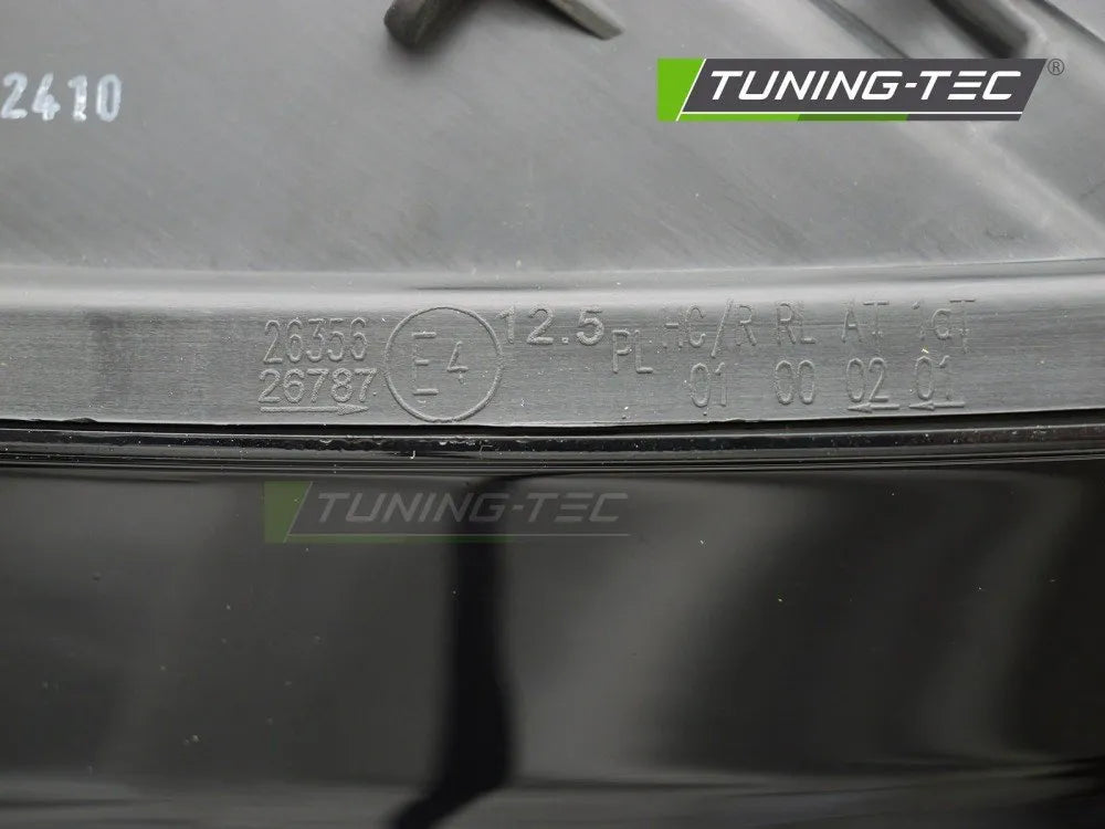 Far TYC H4 BLACK partea stanga pentru VW CADDY 15-20 - FVW10L