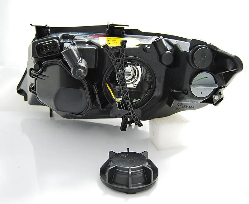 Faruri pentru BMW E90, BMW E91 2005-2011 Tuning-Tec - LPBME4