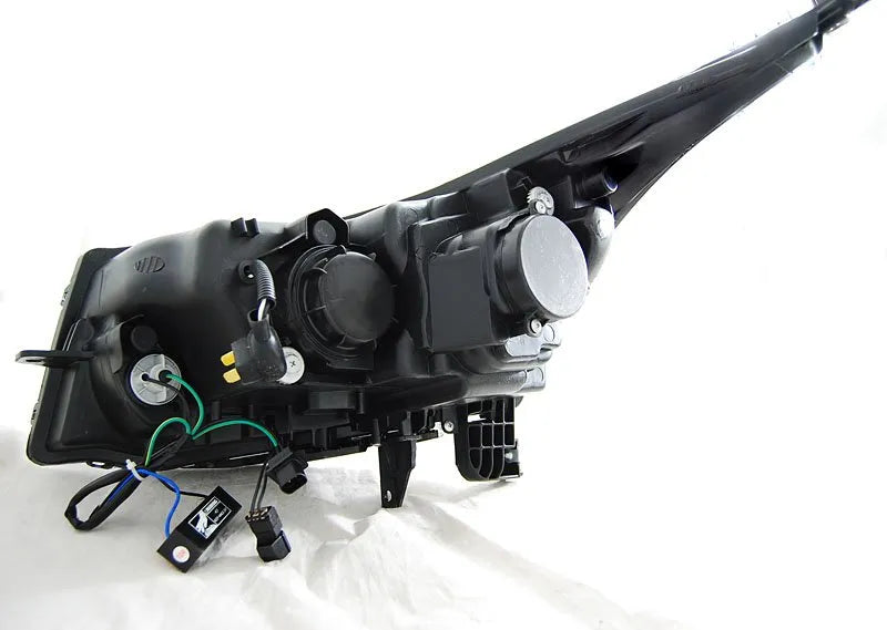 Faruri pentru Chevrolet Cruze 2009-2012 Tuning-Tec - LPCT06
