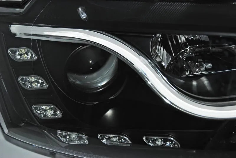Faruri pentru Volkswagen Jetta VI 2011.01- Tuning-Tec - LPVWL5