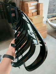 Grila sport dubla linie negru lucios pentru BMW X3 E83 Facelift 2006-2010 (defect) - OT-0094
