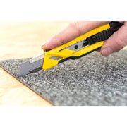 Stanley STHT10266-0, Cutter bimaterial cu blocare prin glisare, 175mm, + 3 lame segmentate 18mm