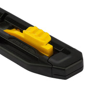 Cumpara acum Cutter Snapoff cu lama segmentata, 175mm + o lama segmentata 18mm de la Mesterul Minune