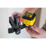 Stanley STHT77502-1, nivela laser cross 90, cu linie in cruce + un fascicul 90 grade, lumina rosie, auto-nivelare, prindere cu clema, QuickLink, raza actiune 12m, include 2 baterii AA, clema si husa