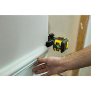 Stanley STHT77592-1, nivela laser cross 90, cu linie in cruce + un fascicul 90 grade, lumina verde, auto-nivelare, prindere cu clema, QuickLink, raza actiune 12m, include 2 baterii AA, clema si husa