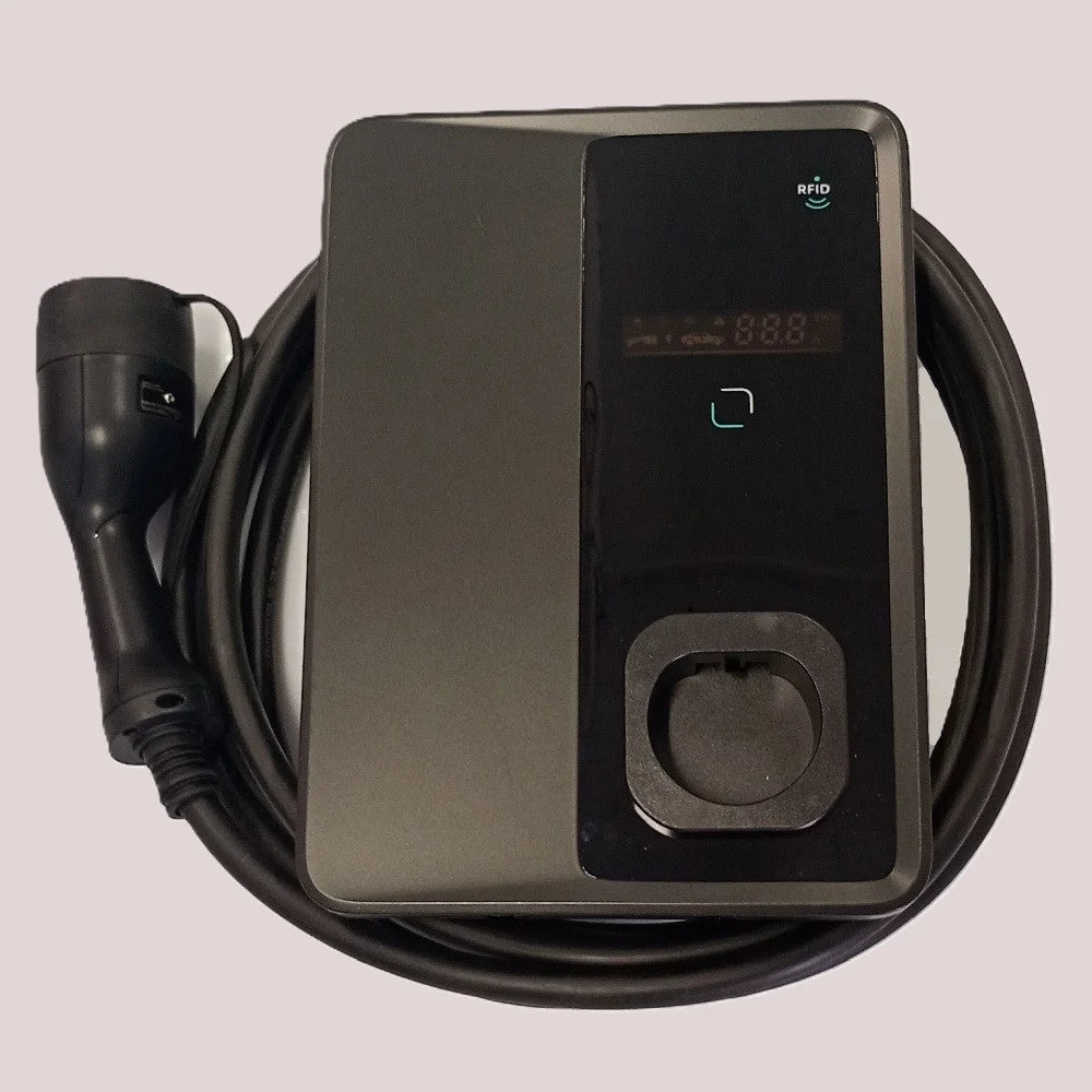 Stația de încărcare pentru vehicule electrice EVD02-07RD 230V/50Hz 8A-32A reglabil in trepte conector tip 2 comanda RFID si aplicatie