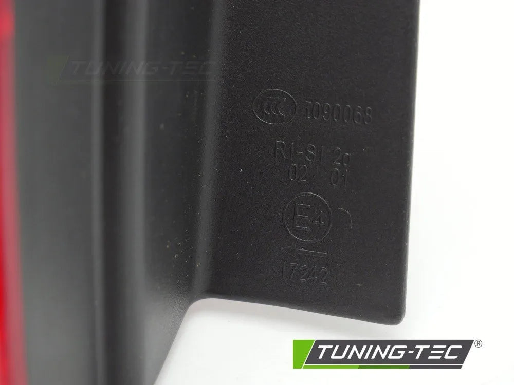 Stop Dreapta RED WHITE TYC pentru VW JETTA 11-14 - RVW08R