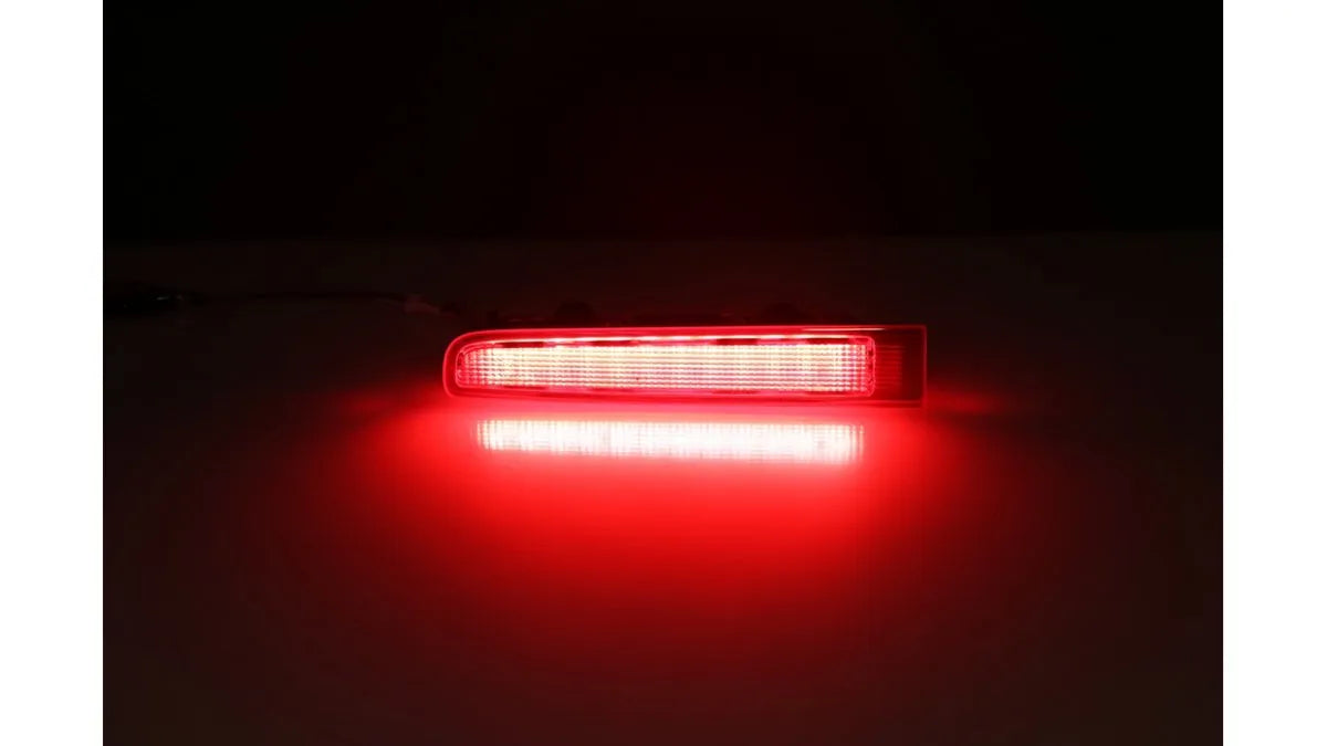 Stop frana suplimentar (al 3-lea stop) rosu Volkswagen Transporter T5 - AM-VARWW0012