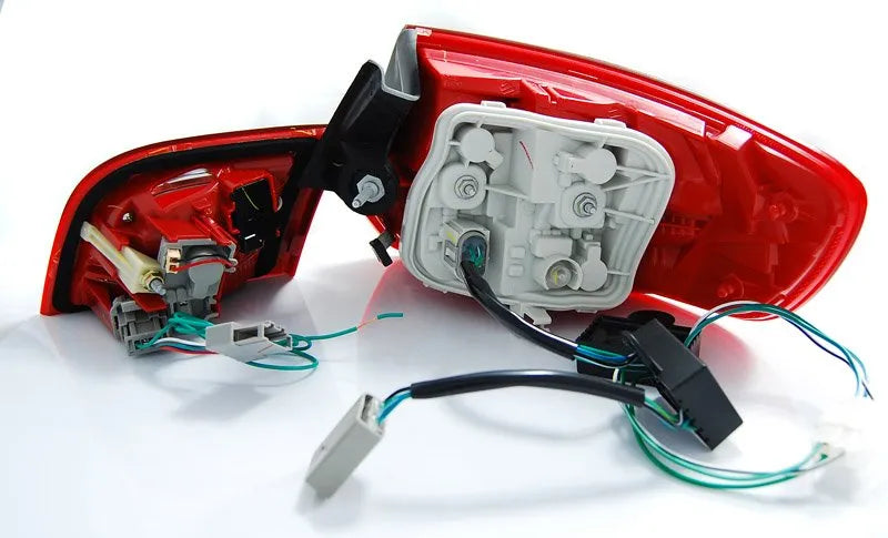 Stopuri rosu-alb cu led pentru Audi A3 2004-2008 Tuning-Tec - LDAUA7