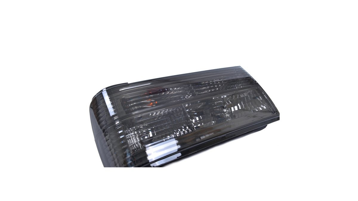 Stopuri spate Crystal Smoke pentru BMW Seria 3 E30 Facelift - AM-TLIBM0032