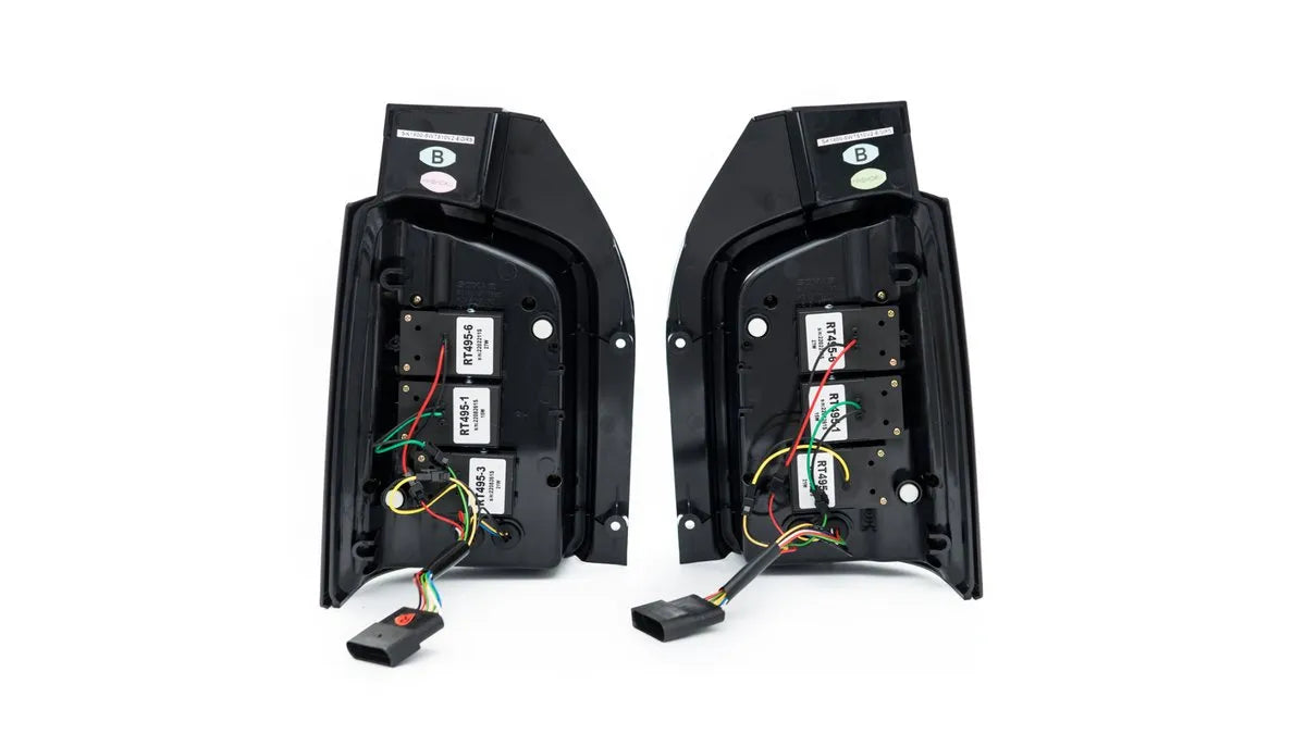 Stopuri spate LED dinamice rosii pentru Volkswagen Transporter T5 - AM-TLIWW0002
