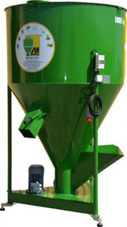 Amestecator furaje 1500 kg, volum 2635 l , M-ROL, Polonia