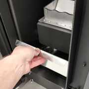 Pachet control de la distanta Centrala termica pe peleti Fornello Rossi B Black 25 kw, pompa de circulatie, vas expansiune, tiraj fortat, Ecodesign, A+, Boiler Termoelectric Fornello 100 l, Termostat Salus IT500, Aspirator si Kit evacuare 3.5 ml