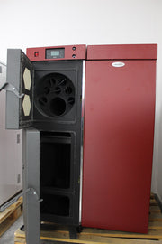 Pachet incalzire si apa calda pentru 4 camere, Centrala mixta lemn si peleti, Fornello Tera 28 KW, aprindere electrica peleti, buncar 95 kg, Boiler Termoelectric Fornello 100 l, Pompa, Vas exp 50 l, termostat, cos inox, si calorifere