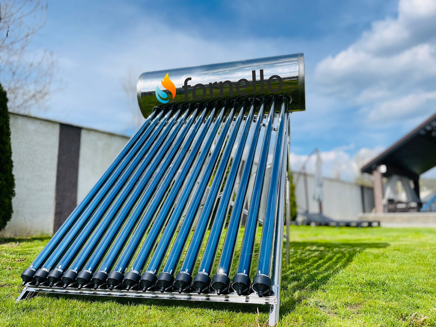 Pachet panou solar presurizat compact FORNELLO SPP-470-H58/1800-15-c cu 15 tuburi vidate de tip heat pipe si boiler din inox de 135 litri, Teava, Vas Expansiune si Fitinguri montaj