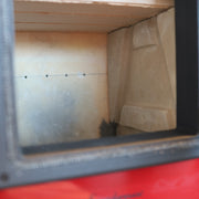 Semineu cu plita din fonta Fiama SD CORNER, pe lemne,brichete si carbune, putere 6 kW, culoare red