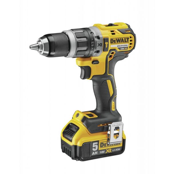 Set combo 2 scule DeWalt DCK266P2 18 V: masina de gaurit cu percutie, DCD796, masina de insurubat cu impact DCF887, 2 acumulatori 18 V 5 Ah, incarcator, valiza transport