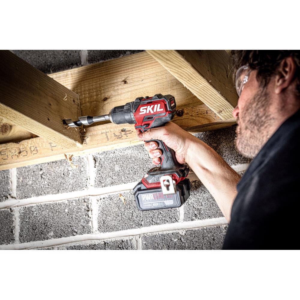 SKIL 3065 HB bormasina cu acumulator compact Brushless, turatie 0-500/0-1800 /min, cuplu 60 nm, geanta de transport, incarcator si 2xAccu 4.0Ah