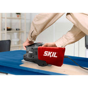 SKIL 1210 AA, Slefuitor cu banda F0151210AA, 300 m/min, 650W, + accesorii