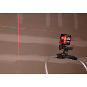 SKIL 1910 AA Nivela laser cu linie în cruce, lumina rosie, raza actiune 15m, prindere trepied 1/4, Accu Li-Ion, include incarcator micro USB si clema de prindere