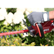 Cumpara acum Foarfece de tuns gard viu SKIL 0430 AA, 20V, 55cm, inclusiv acumulator de la Mesterul Minune