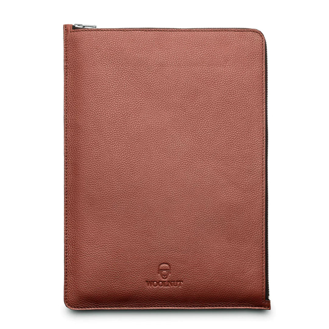 Cumpara Husa de protectie Woolnut Folio pentru MacBook Pro 16", Piele, Cognac de la Mesterul Minune