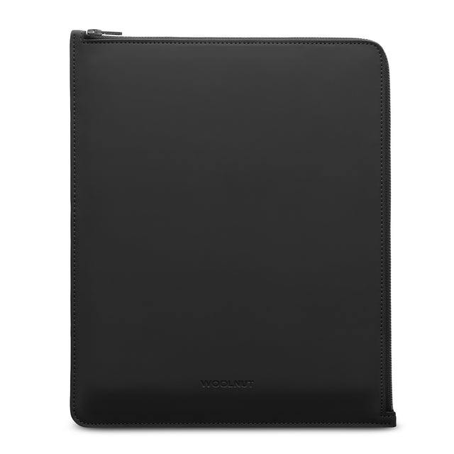 Cumpara Husa de protectie Woolnut Folio pentru iPad Pro & Air 13", Negru de la Mesterul Minune